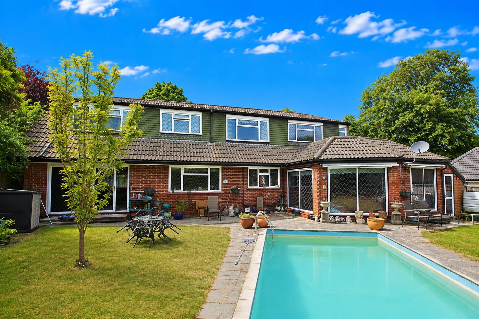 6 bed property in Boundary Road, South Wallington